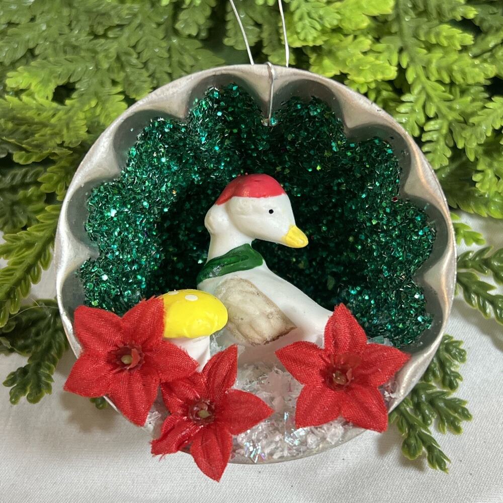 Vintage Tart Tin Diorama Christmas Ornament White Duck Goose in Snow Poinsettias